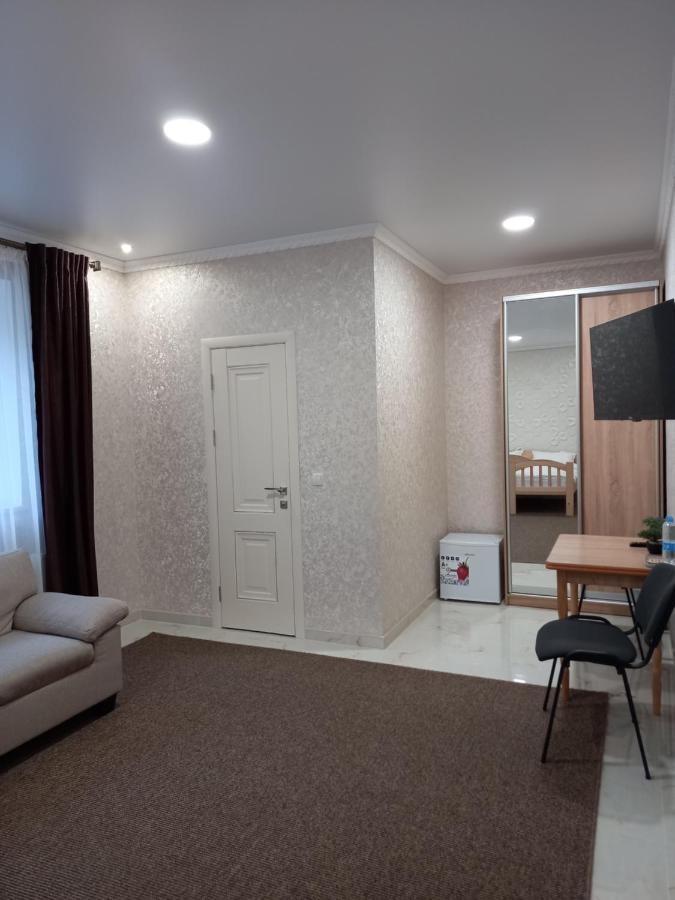 Готель River House Umanʼ Esterno foto