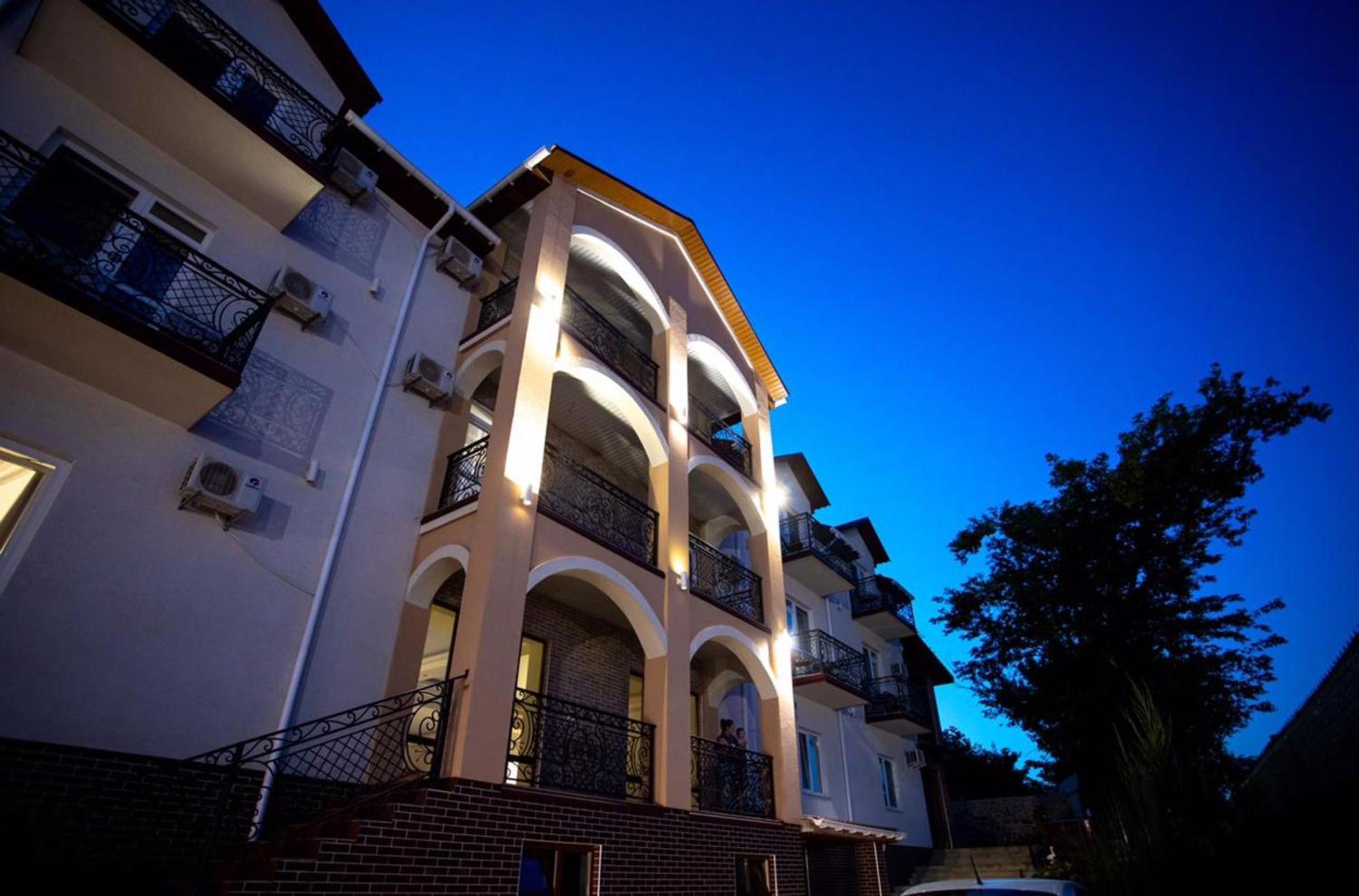 Готель River House Umanʼ Esterno foto