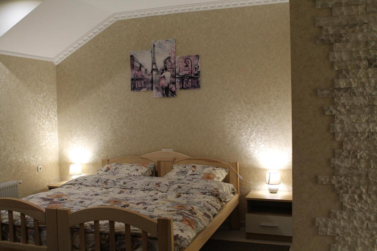 Готель River House Umanʼ Esterno foto