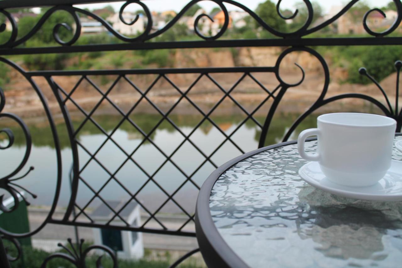 Готель River House Umanʼ Esterno foto