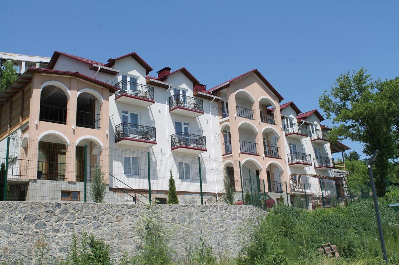 Готель River House Umanʼ Esterno foto
